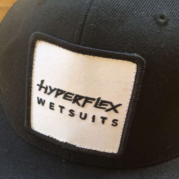 Hyperflex wetsuits SnapBack hat flat brim black mesh back cap - Picture 2 of 9